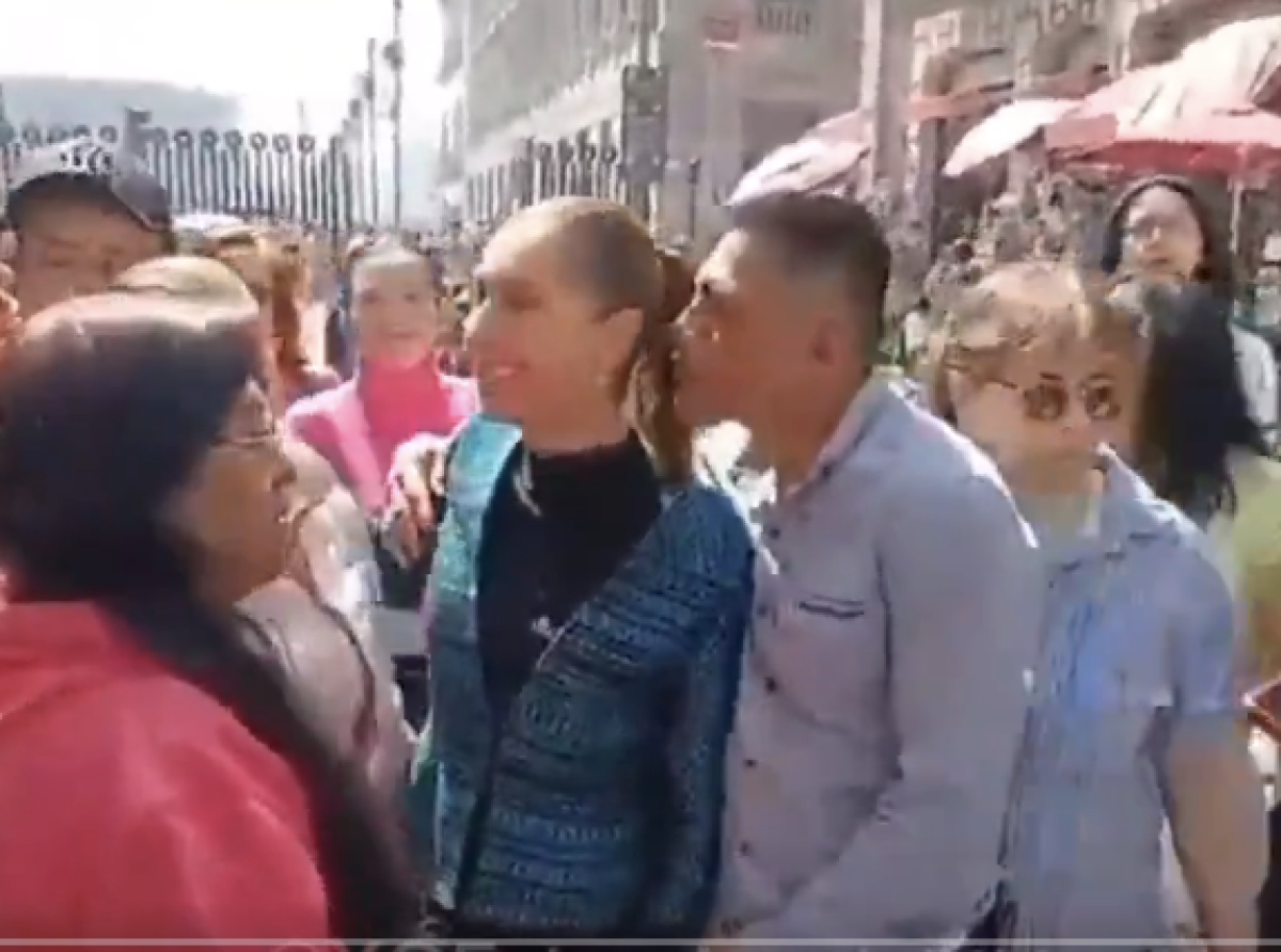  Febril Masajista de Costillas